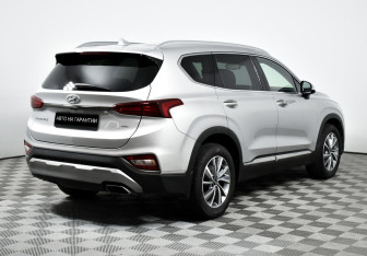 Подержанный автомобиль Hyundai Santa Fe 2020 года (5 фото)