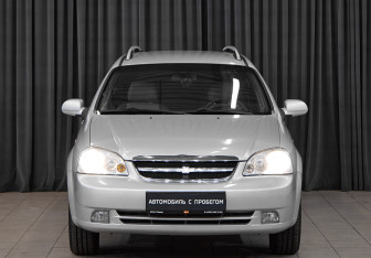 Подержанный автомобиль Chevrolet Lacetti Hatchback 2006 года (2 фото)