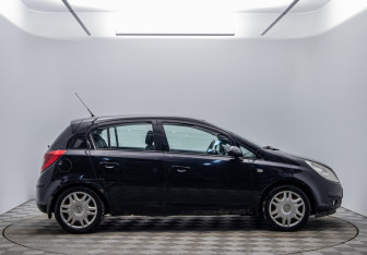 Подержанный автомобиль Opel Corsa 2008 года (4 фото)