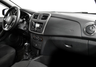 Подержанный автомобиль Renault Sandero 2019 года (7 фото)