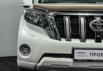 Подержанный автомобиль Toyota Land Cruiser Prado 2017 года (21 фото)