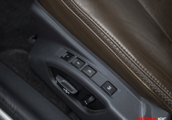 Подержанный автомобиль Volvo XC70 2014 года (17 фото)