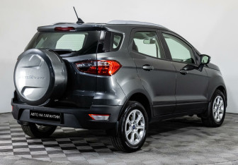 Подержанный автомобиль Ford EcoSport 2018 года (5 фото)