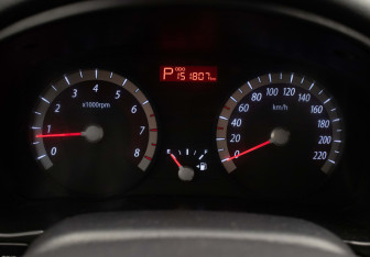 Подержанный автомобиль Kia Rio Hatchback 2010 года (12 фото)