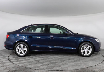 Подержанный автомобиль Audi A3 Sedan 2020 года (4 фото)
