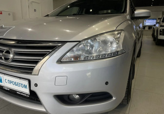 Подержанный автомобиль Nissan Sentra Sedan 2015 года (9 фото)