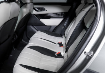 Подержанный автомобиль Land Rover Range Rover Velar 2018 года (10 фото)