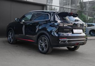 Подержанный автомобиль Changan UNI-S 2024 года (6 фото)