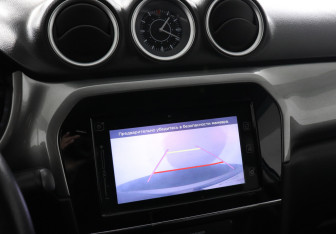 Подержанный автомобиль Suzuki Vitara 2018 года (13 фото)