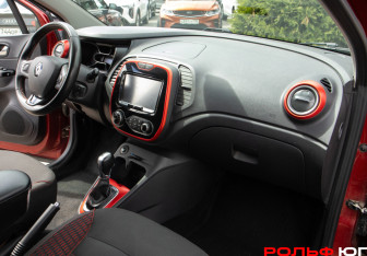 Подержанный автомобиль Renault Kaptur 2018 года (7 фото)