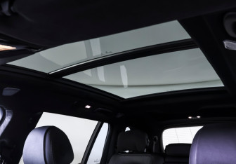 Подержанный автомобиль BMW X7 2021 года (17 фото)