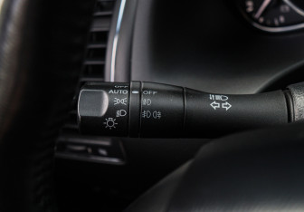 Подержанный автомобиль Nissan Patrol 2010 года (30 фото)