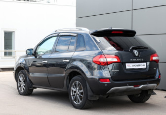 Подержанный автомобиль Renault Koleos 2013 года (7 фото)
