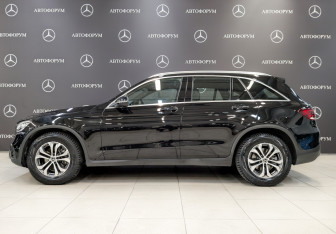 Подержанный автомобиль Mercedes-Benz GLC Coupe 2022 года (8 фото)