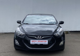 Подержанный автомобиль Hyundai Elantra Sedan 2011 года (2 фото)