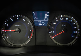 Подержанный автомобиль Hyundai Solaris Sedan 2011 года (12 фото)