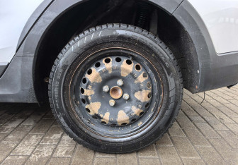 Подержанный автомобиль Kia Rio Hatchback 2021 года (12 фото)