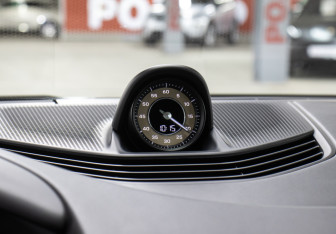 Подержанный автомобиль Porsche Taycan 2021 года (24 фото)