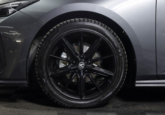 Подержанный автомобиль Changan UNI-V 2023 года (27 фото)