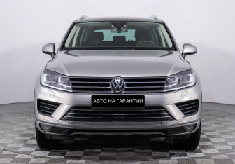 Подержанный автомобиль Volkswagen Touareg 2015 года (2 фото)