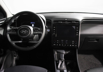 Подержанный автомобиль Hyundai Tucson 2022 года (7 фото)