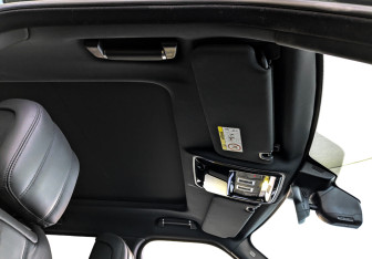 Подержанный автомобиль Land Rover Range Rover 2020 года (23 фото)