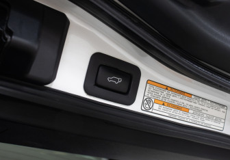 Подержанный автомобиль Lexus LX 2018 года (27 фото)