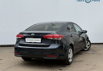 Подержанный автомобиль Kia Cerato Sedan 2016 года (5 фото)