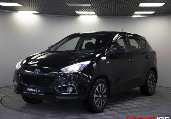 Подержанный автомобиль Hyundai ix35 2013 года (23 фото)