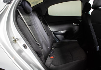 Подержанный автомобиль Kia Rio Sedan 2016 года (9 фото)