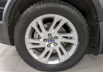 Подержанный автомобиль Volvo XC70 2014 года (18 фото)