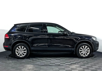 Подержанный автомобиль Volkswagen Touareg 2011 года (4 фото)