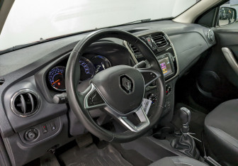 Подержанный автомобиль Renault Logan Sedan 2021 года (12 фото)