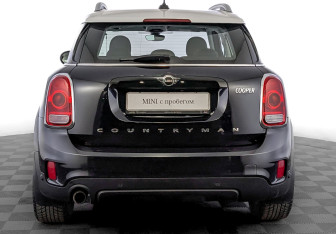 Подержанный автомобиль MINI Countryman 2019 года (6 фото)