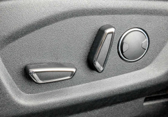 Подержанный автомобиль Ford Explorer 2017 года (26 фото)