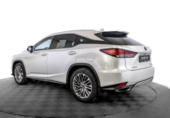 Подержанный автомобиль Lexus RX 2020 года (7 фото)