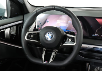 Новый BMW X3 2025 (12 фото)