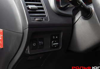 Подержанный автомобиль Toyota Corolla Sedan 2008 года (15 фото)