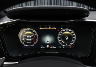 Подержанный автомобиль Geely Tugella 2023 года (12 фото)