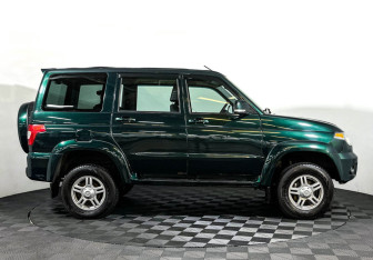 Подержанный автомобиль УАЗ Patriot 2016 года (4 фото)