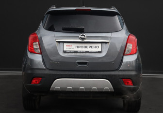 Подержанный автомобиль Opel Mokka 2013 года (6 фото)