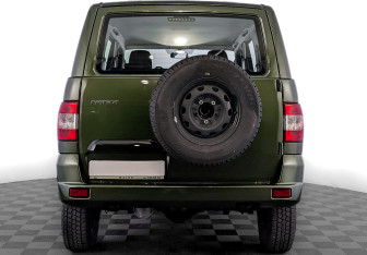 Новый УАЗ Patriot 2024 (6 фото)