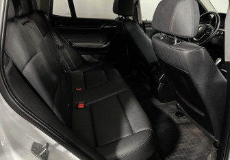 Подержанный автомобиль BMW X3 2017 года (14 фото)