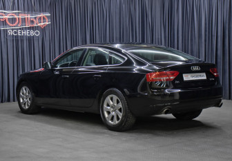 Подержанный автомобиль Audi A5 Liftback 2011 года (8 фото)