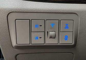 Подержанный автомобиль Hyundai Santa Fe 2012 года (16 фото)