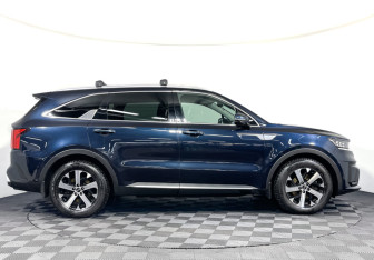 Подержанный автомобиль Kia Sorento 2020 года (4 фото)