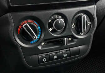 Подержанный автомобиль LADA (ВАЗ) Granta Sedan 2023 года (25 фото)