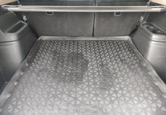 Подержанный автомобиль Mitsubishi Outlander 2012 года (13 фото)