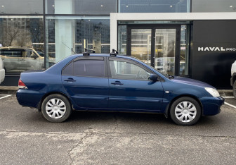 Подержанный автомобиль Mitsubishi Lancer Sedan 2007 года (4 фото)