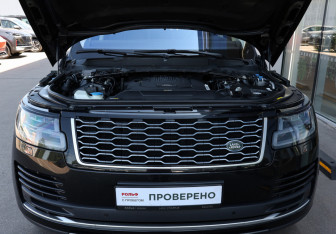 Подержанный автомобиль Land Rover Range Rover 2018 года (9 фото)